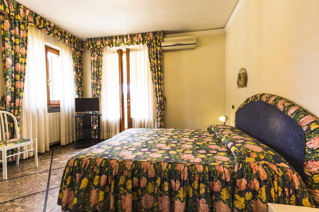 Hotel Sonia Forte dei Marmi Exteriér fotografie